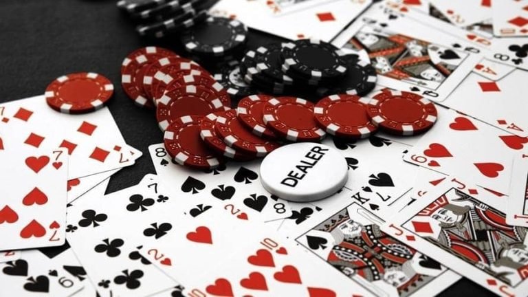Antarmuka permainan Wild West Gold di platform keceslot menunjukkan gulungan, garis pembayaran, dan tombol kontrol taruhan